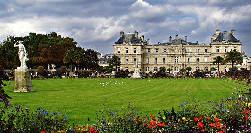Jardines y palacio de Luxemburgo paris